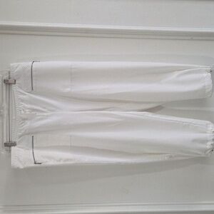 Chico's Zynergy White Crop Pants Size 12